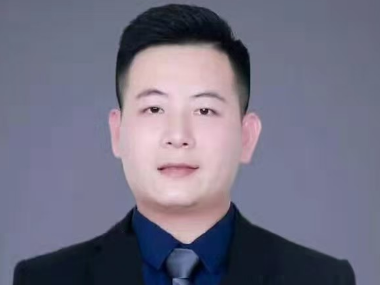 何建雄